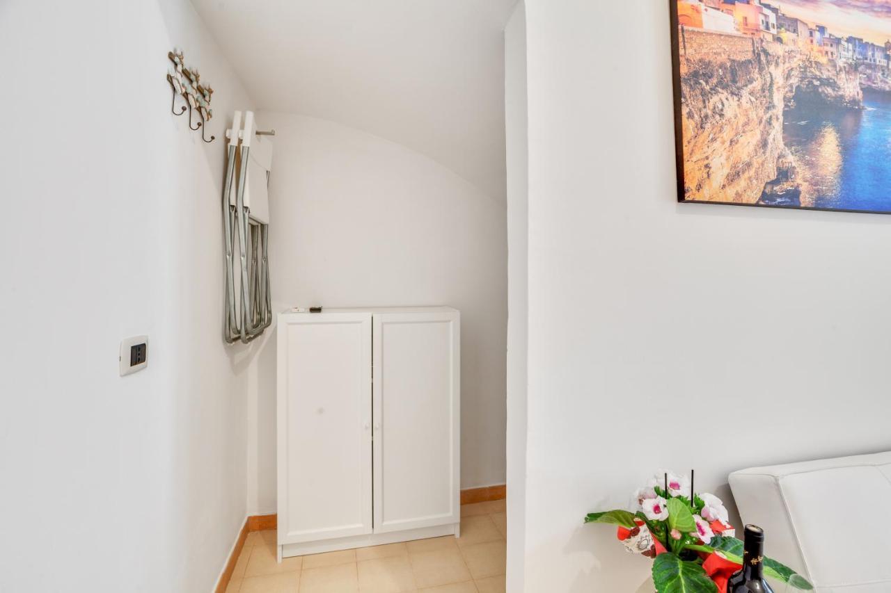 Tiny House 21 Bright Aparment Apartman Polignano a Mare Kültér fotó
